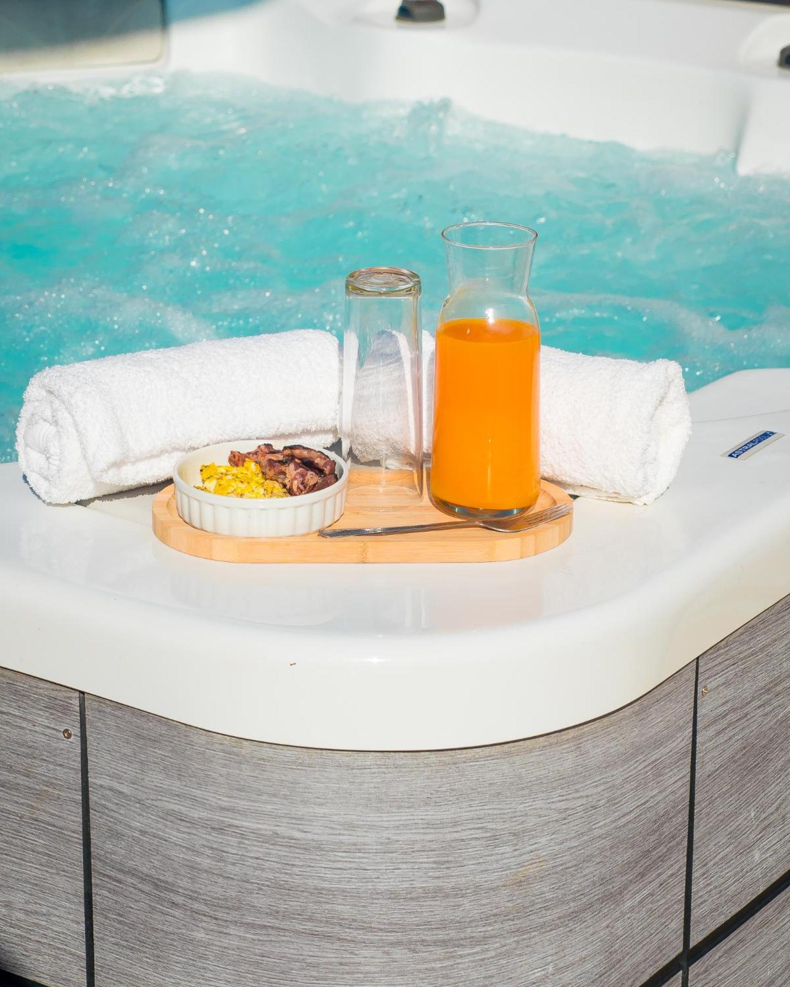 Evasion En Plein Coeur De La Ville Studio Jacuzzis Sauna Et Piscine Au Centre De Port-Louis Exteriér fotografie